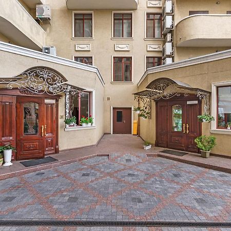 Greek Street Deluxe Apartment Odessa Buitenkant foto