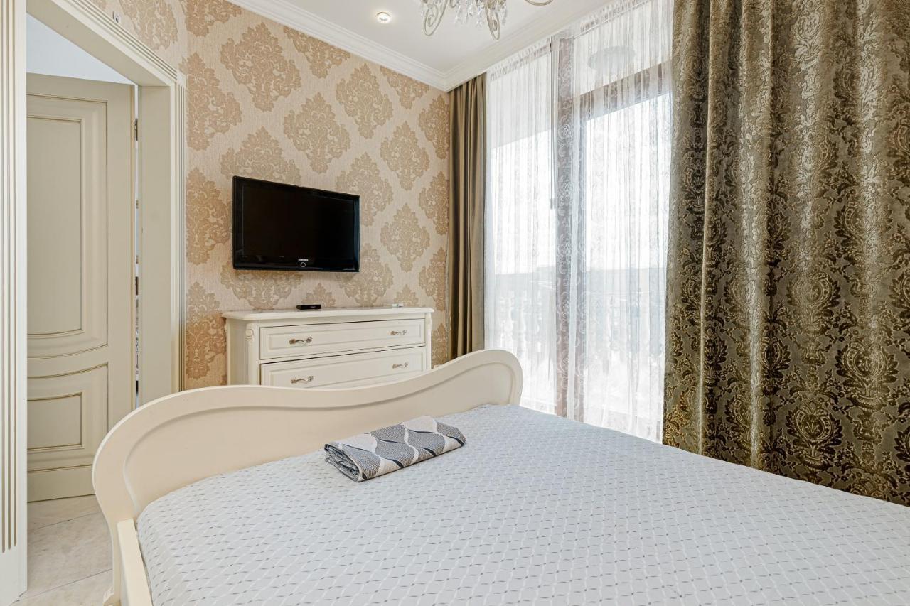 Greek Street Deluxe Apartment Odessa Buitenkant foto